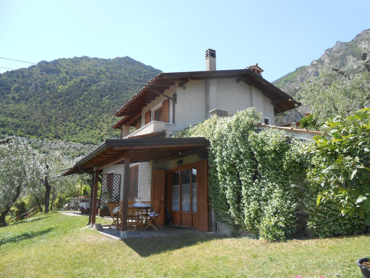 Appartamenti Helios Limone sul Garda Exterior photo
