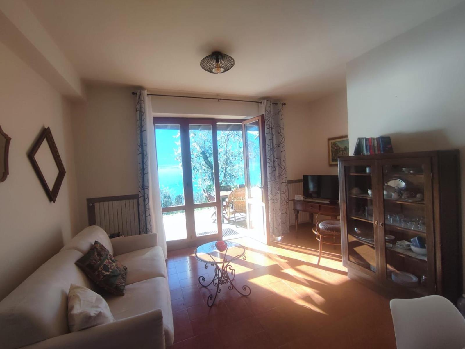 Appartamenti Helios Limone sul Garda Room photo