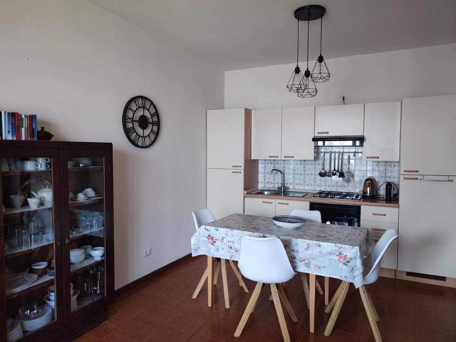 Appartamenti Helios Limone sul Garda Room photo