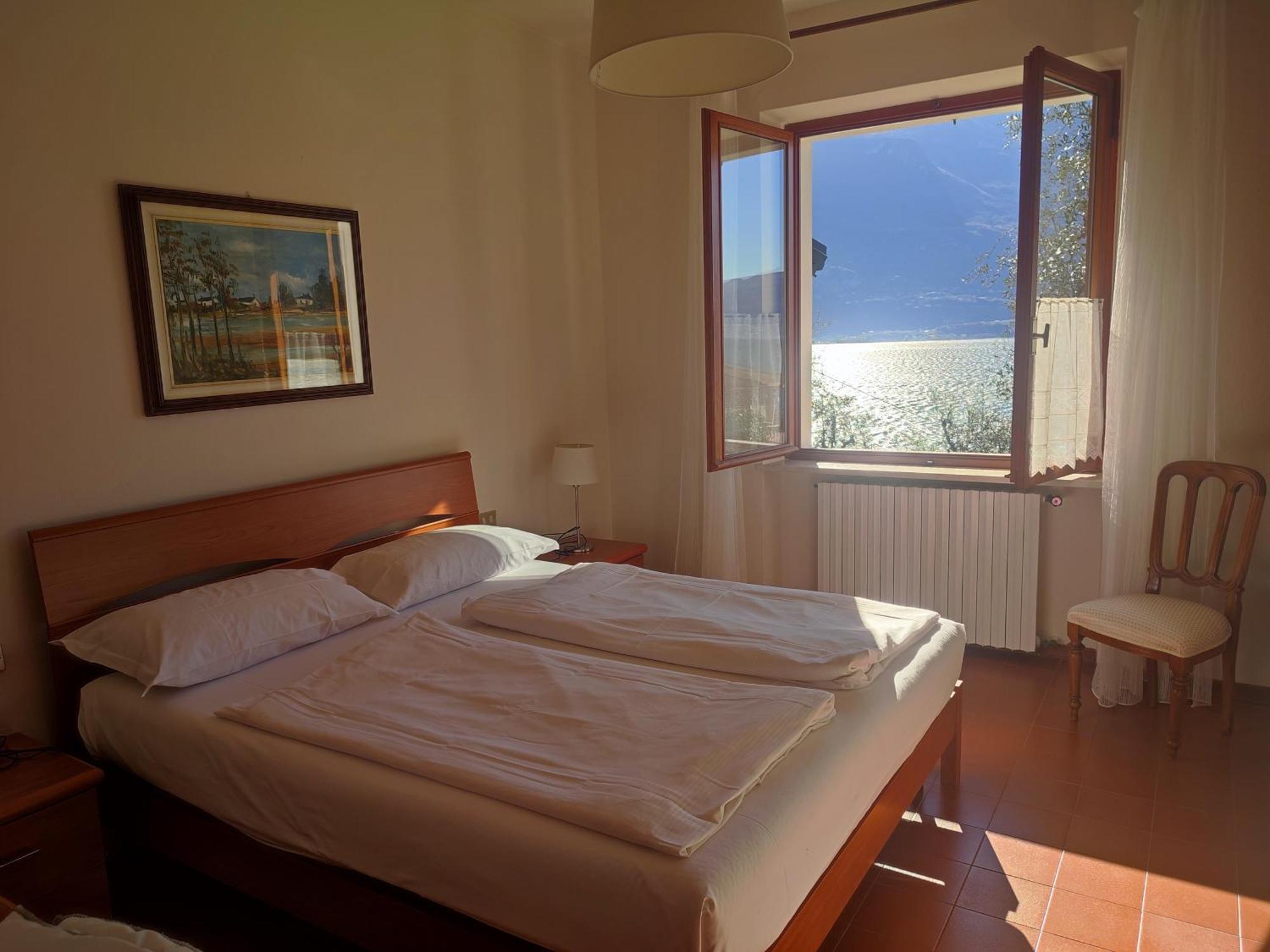 Appartamenti Helios Limone sul Garda Exterior photo