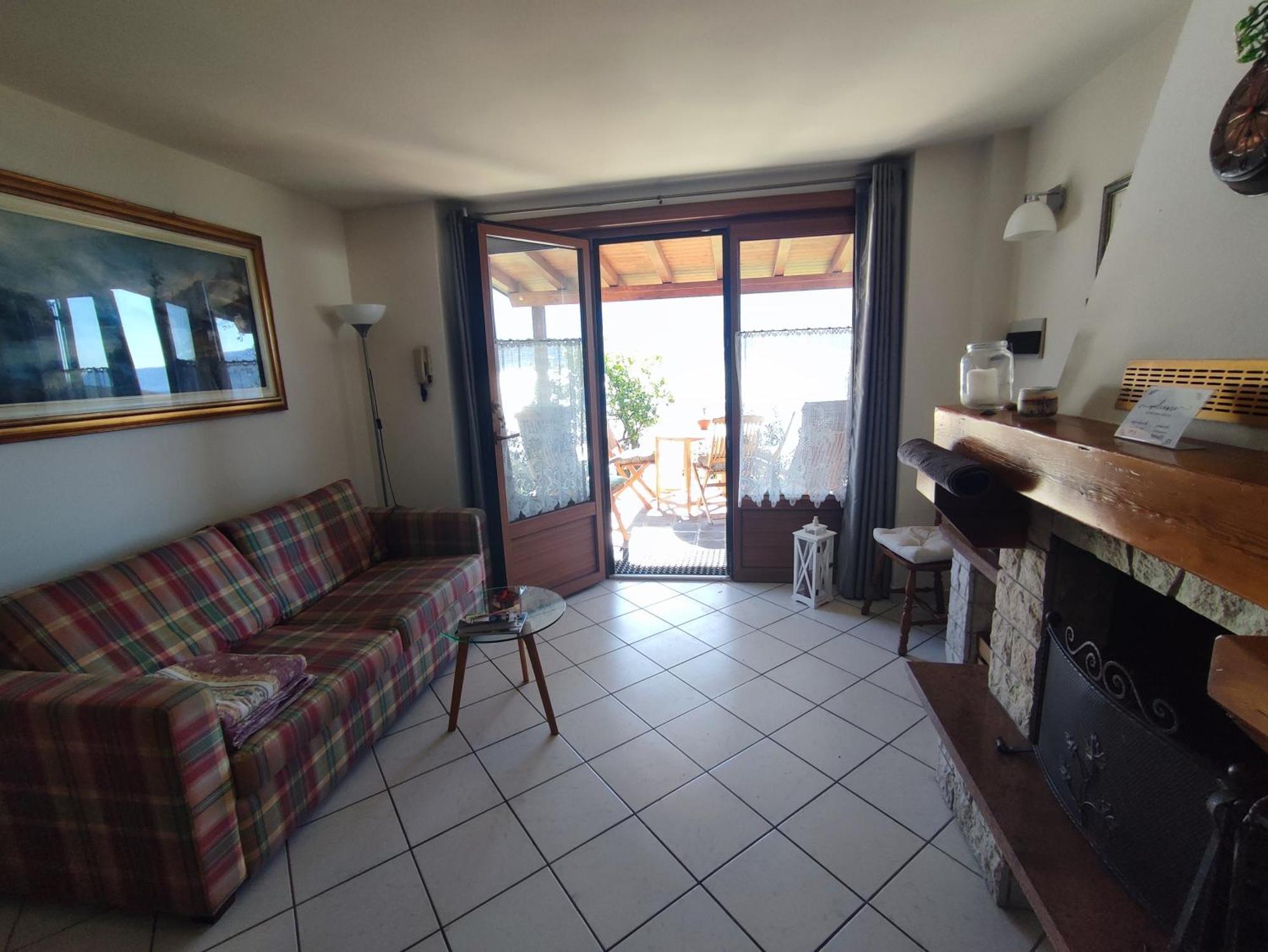 Appartamenti Helios Limone sul Garda Exterior photo